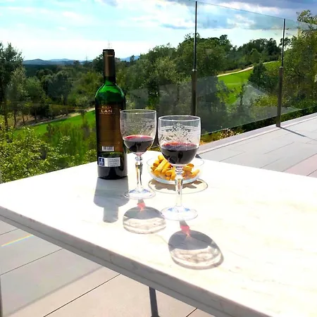 Villa Pga Catalunya - 5 *